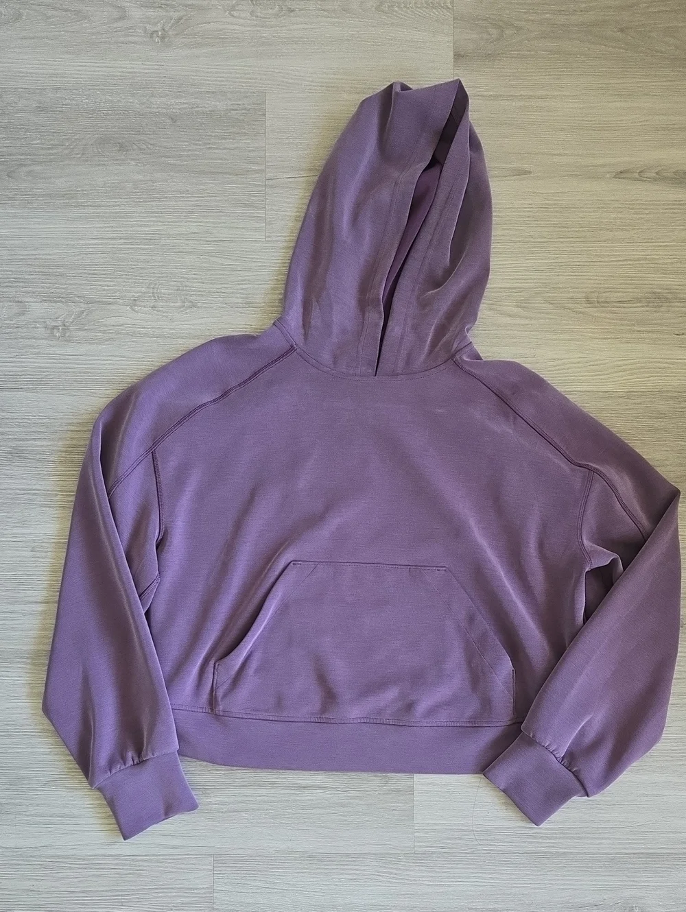 lululemon athletica Cropped Pullover Hoodie - Lavender Purple